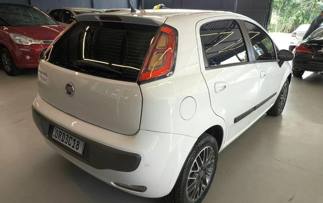 imagem-https://www.socarrao.com.br/sc-vehicle-images-prod/4413031/1792601022325-8050903_10_B_d4d5beac03.jpeg