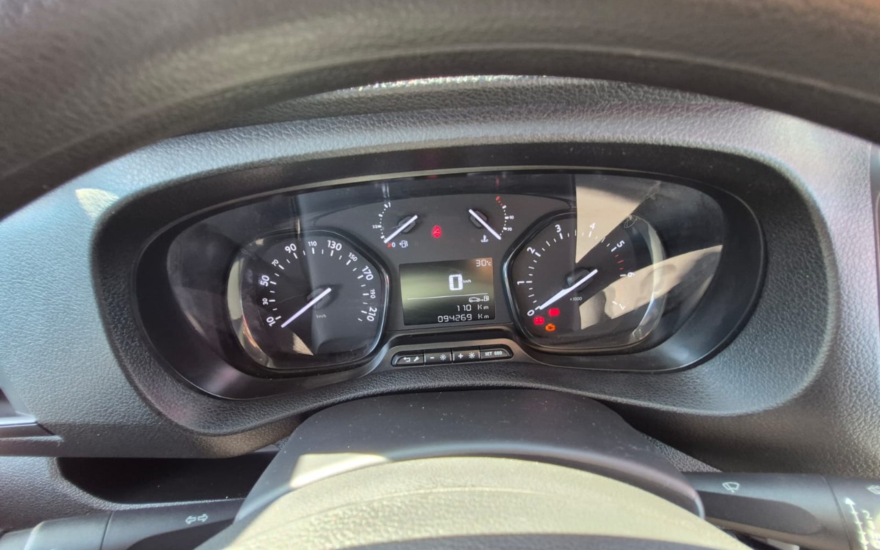 imagem-https://www.socarrao.com.br/sc-vehicle-images-prod/4413139/1792601796034-V2hhdHNBcHAgSW1hZ2UgMjAyNi0wNS0yMCBhdCAwNi41NS40MCAoNSkuanBlZw.jpeg