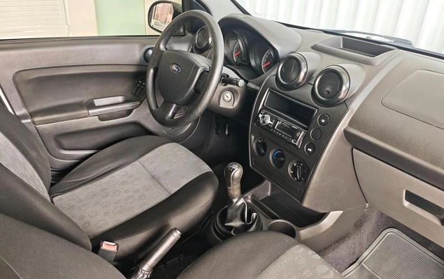 imagem-https://www.socarrao.com.br/sc-vehicle-images-prod/4413149/1792681476667-8573760_9_B_dbf7a917b4.jpeg
