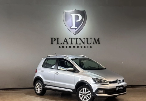 Volkswagen Crossfox 2015 Prata — foto 1 de 3