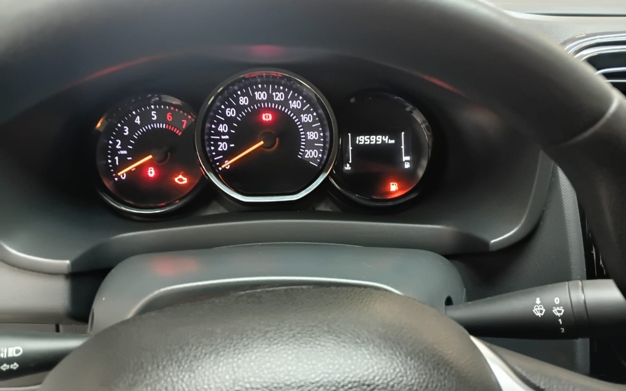 imagem-https://www.socarrao.com.br/sc-vehicle-images-prod/4413178/1792602053068-V2hhdHNBcHAgSW1hZ2UgMjAyNi0xMC0yMSBhdCAwOS4wNy4zMCAoMSkuanBlZw.jpeg