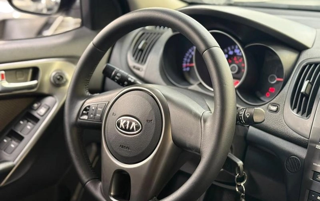 imagem-https://www.socarrao.com.br/sc-vehicle-images-prod/4413238/1792700190477-8563634_6_B_7fac52838f.jpeg
