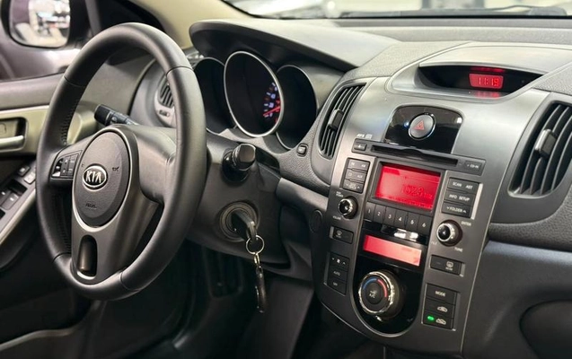 imagem-https://www.socarrao.com.br/sc-vehicle-images-prod/4413238/1792700190482-8563634_7_B_3aa71bbc99.jpeg