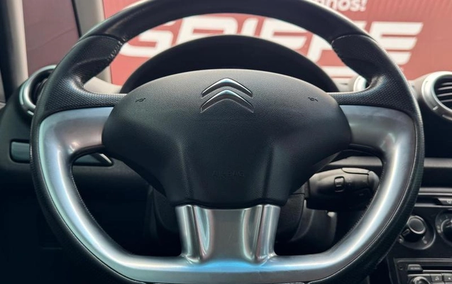 imagem-https://www.socarrao.com.br/sc-vehicle-images-prod/4413268/1792613152168-8591178_9_B_3f59a51de3.jpeg