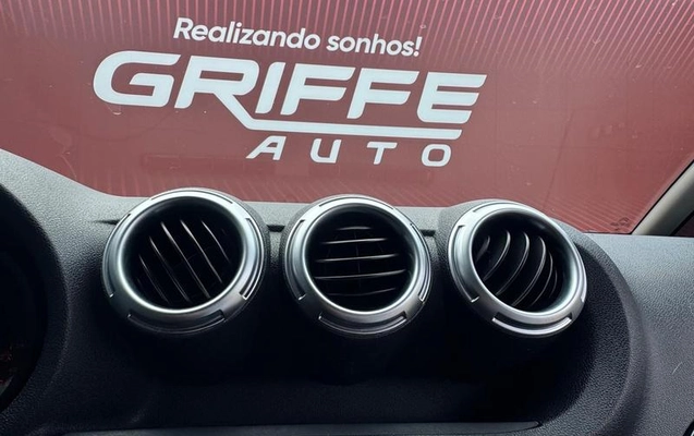 imagem-https://www.socarrao.com.br/sc-vehicle-images-prod/4413268/1792613152170-8591178_10_B_786401c041.jpeg