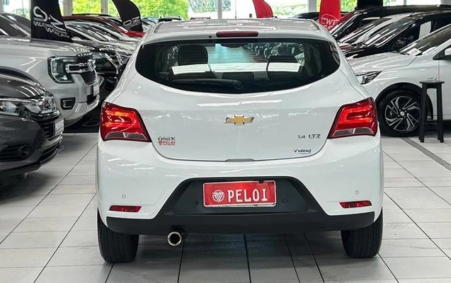 imagem-https://www.socarrao.com.br/sc-vehicle-images-prod/4413275/1792602673845-8582469_4_B_1187648a13.jpeg