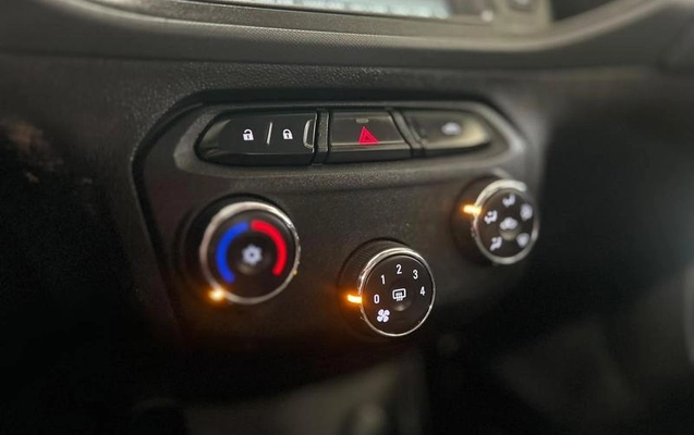 imagem-https://www.socarrao.com.br/sc-vehicle-images-prod/4413275/1792602673864-8582469_18_B_a2bc82edd7.jpeg