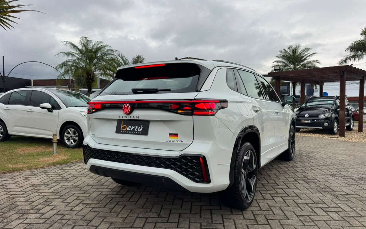 imagem-https://www.socarrao.com.br/sc-vehicle-images-prod/4413295/1792602825790-V2hhdHNBcHAgSW1hZ2UgMjAyNi0wOC0xNCBhdCAxMS4xMi4yNiAoMSkuanBlZw.jpeg