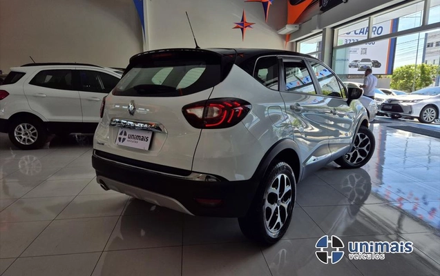 imagem-https://www.socarrao.com.br/sc-vehicle-images-prod/4413302/1792602837109-62f72ef3-4e6b-40ba-aea0-9032fe6dca3e20261021104235.jpeg