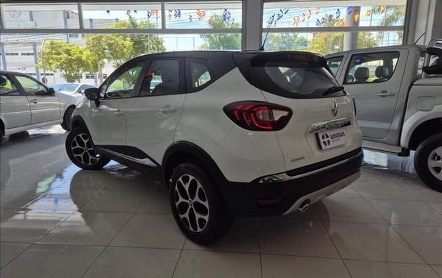 imagem-https://www.socarrao.com.br/sc-vehicle-images-prod/4413302/1792602837111-2234a7d2-bdbc-4361-bbba-8138763f4f0720261021104237.jpeg