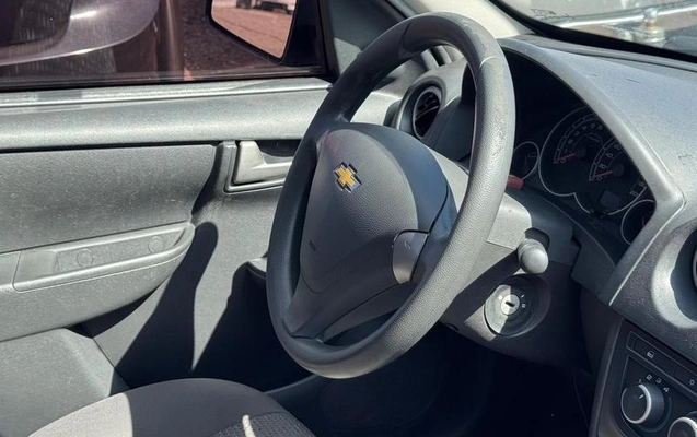 imagem-https://www.socarrao.com.br/sc-vehicle-images-prod/4413314/1792613163208-8584979_5_B_a00d7d7377.jpeg