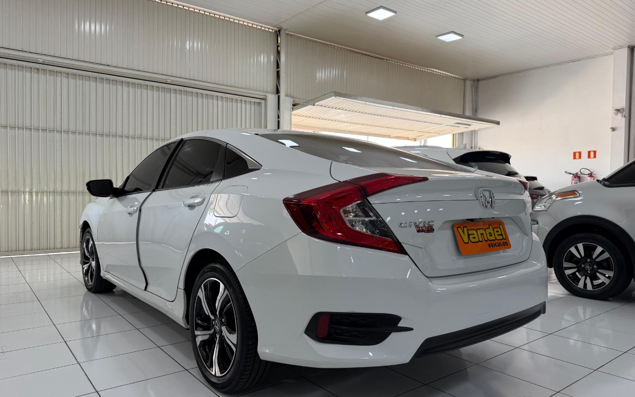 imagem-https://www.socarrao.com.br/sc-vehicle-images-prod/4413317/1792602863798-V2hhdHNBcHAgSW1hZ2UgMjAyNi0xMC0yMSBhdCAxMy40OC4wOSAoMSkuanBlZw.jpeg