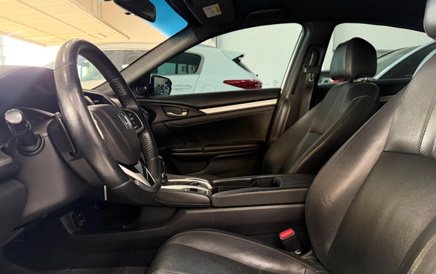 imagem-https://www.socarrao.com.br/sc-vehicle-images-prod/4413317/1792602864712-V2hhdHNBcHAgSW1hZ2UgMjAyNi0xMC0yMSBhdCAxMy40OC4xMiAoMykuanBlZw.jpeg