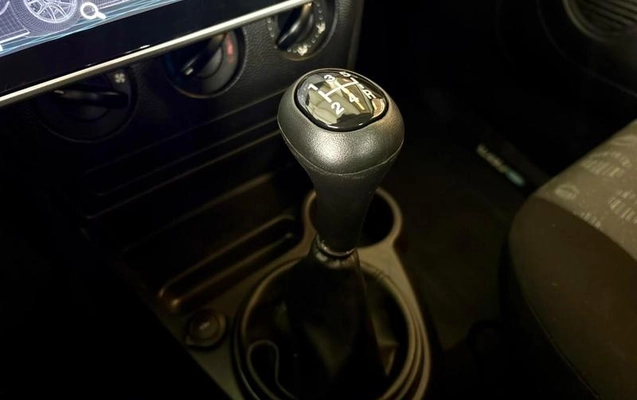 imagem-https://www.socarrao.com.br/sc-vehicle-images-prod/4413324/1792691586330-8585120_13_B_4a09968d7f.jpeg