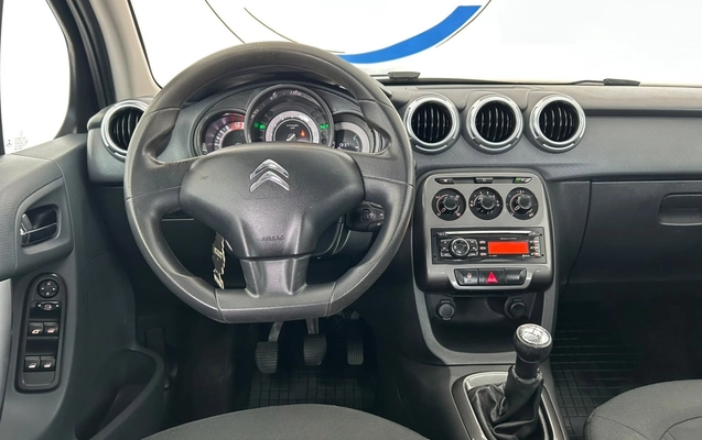 imagem-https://www.socarrao.com.br/sc-vehicle-images-prod/4413328/1792602907984-9_020846.jpg