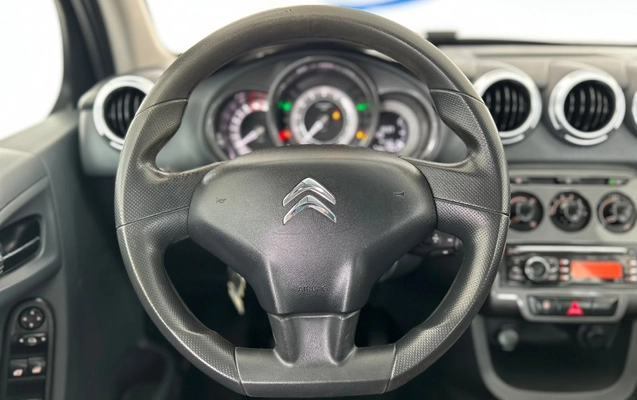 imagem-https://www.socarrao.com.br/sc-vehicle-images-prod/4413328/1792602907987-3_020846.jpg