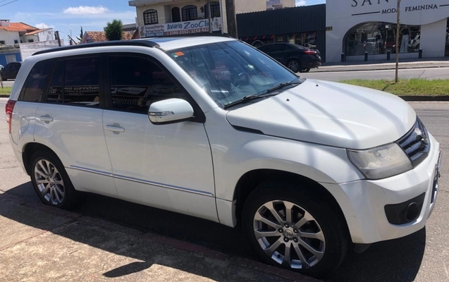 imagem-https://www.socarrao.com.br/sc-vehicle-images-prod/4413334/1792602938869-kJG7xxBmEXMngS2bCRII32CNsZczvK78.jpg