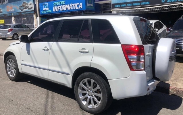 imagem-https://www.socarrao.com.br/sc-vehicle-images-prod/4413334/1792602938875-yVfe1KyxhiwopvfrR78x6vZhJzOPJ3zY.jpg