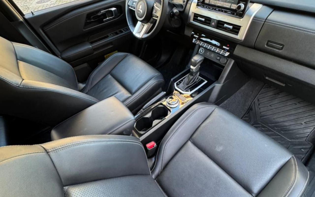 imagem-https://www.socarrao.com.br/sc-vehicle-images-prod/4413389/1792603311626-V2hhdHNBcHAgSW1hZ2UgMjAyNi0wMy0yNSBhdCAxNy4zNi4yMiAoMSkuanBlZw.jpeg