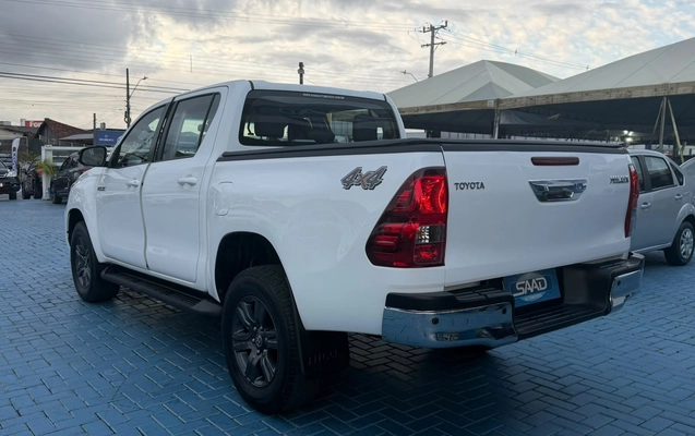 imagem-https://www.socarrao.com.br/sc-vehicle-images-prod/4413390/1792605214831-61c2d223b9d843a1b6f858dd5b4885ac_1792603240042.jpg