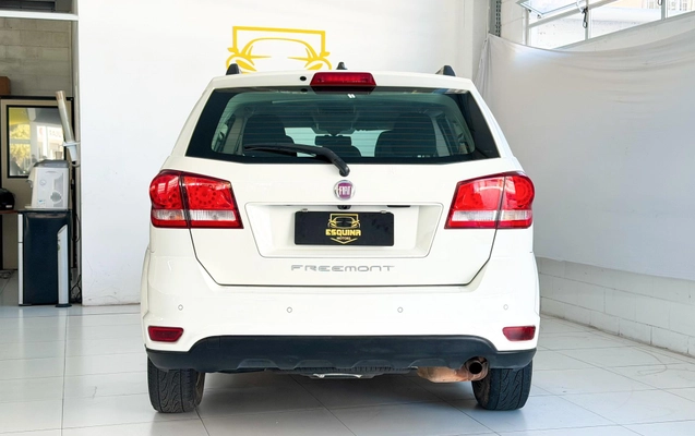 imagem-https://www.socarrao.com.br/sc-vehicle-images-prod/4413404/1792603551335-f45cc81daa964d14b670fbf4b04999de_1792603514635.jpg