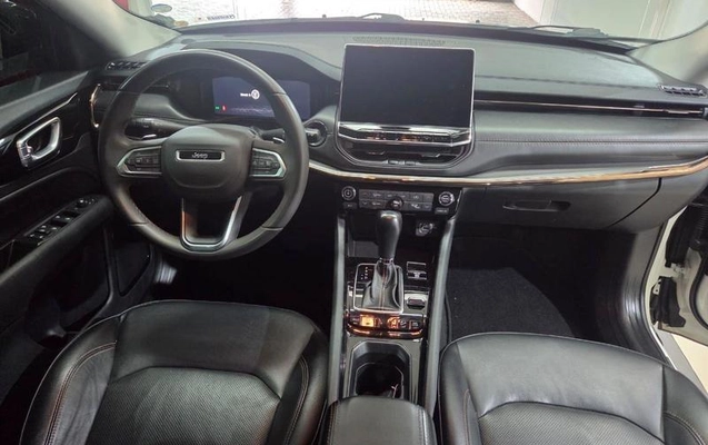 imagem-https://www.socarrao.com.br/sc-vehicle-images-prod/4413405/1792610009663-8592125_1_B_a1581501a6.jpeg