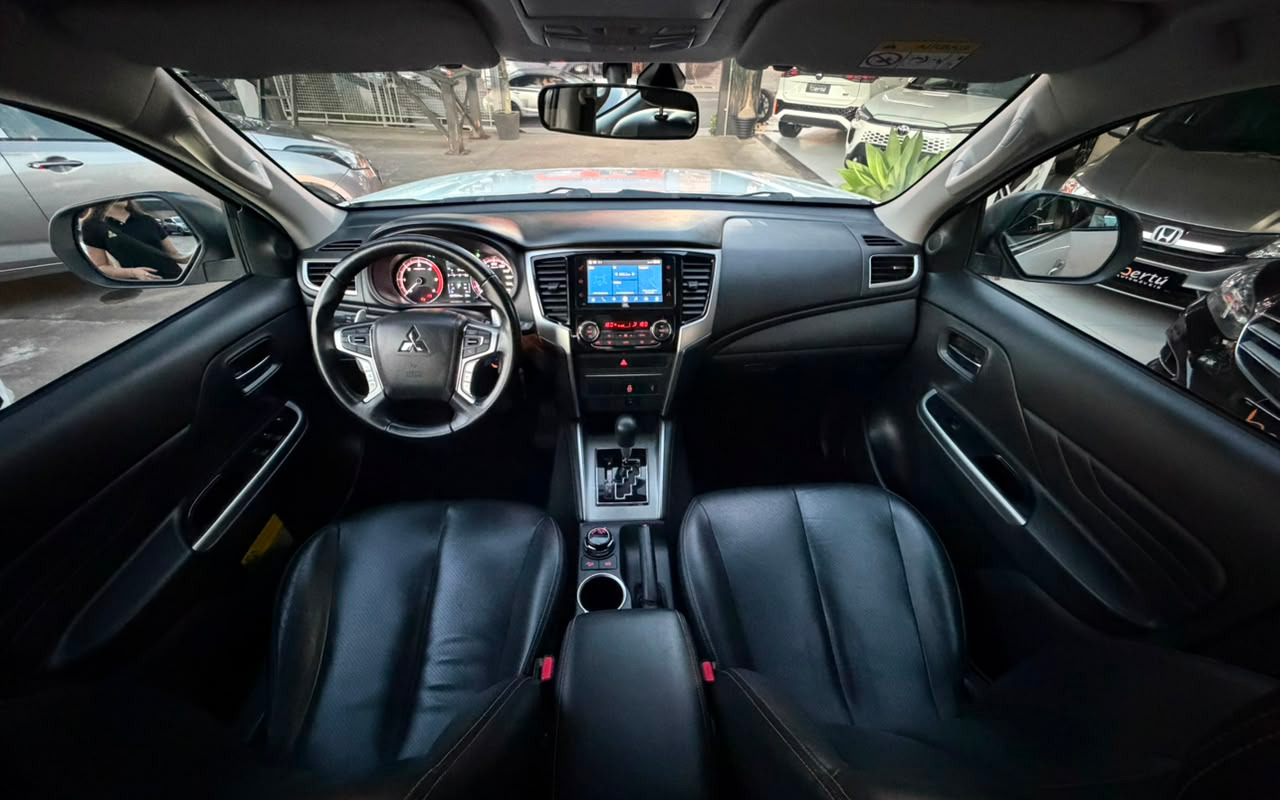 imagem-https://www.socarrao.com.br/sc-vehicle-images-prod/4413426/1792603673821-V2hhdHNBcHAgSW1hZ2UgMjAyNi0wOS0yOSBhdCAxMC4zMy4zOSAoMikuanBlZw.jpeg