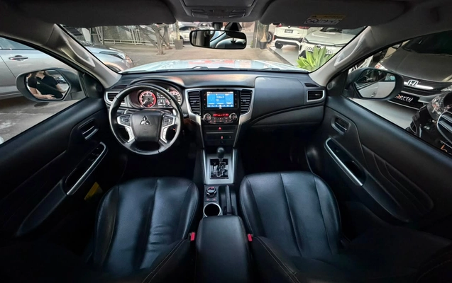 imagem-https://www.socarrao.com.br/sc-vehicle-images-prod/4413426/1792603673821-V2hhdHNBcHAgSW1hZ2UgMjAyNi0wOS0yOSBhdCAxMC4zMy4zOSAoMikuanBlZw.jpeg