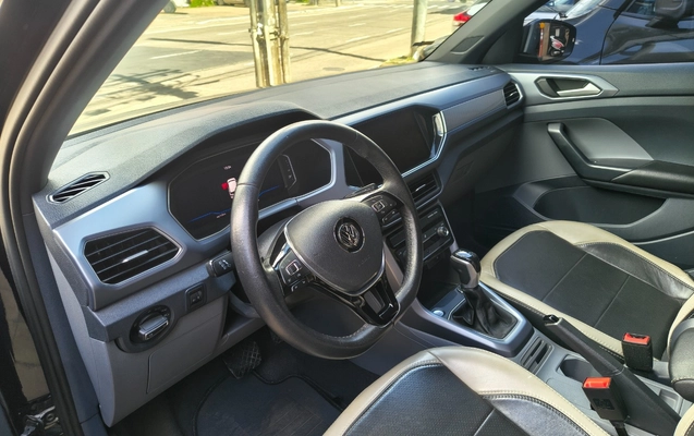 imagem-https://www.socarrao.com.br/sc-vehicle-images-prod/4413506/1792604312437-SU1HXzIwMjYxMDE5XzEzMzQyMDIwNF9IRFIuanBn.jpg