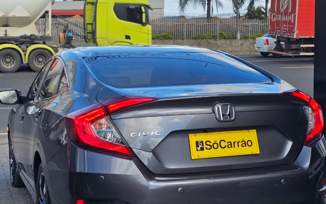 imagem-https://www.socarrao.com.br/sc-vehicle-images-prod/4413526/1792604576045-NzJkMzZkZmQtMGNlYi00MGQ0LTljYjQtOGYxNWRiMDg2ZWJiLmpwZw.jpg