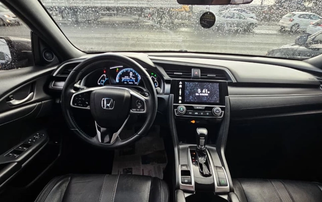 imagem-https://www.socarrao.com.br/sc-vehicle-images-prod/4413526/1792604576242-MjZkNmEzMDctNGU4Zi00YWMxLTlhNDgtMjMwMmEzNzBmYjQ2LmpwZw.jpg