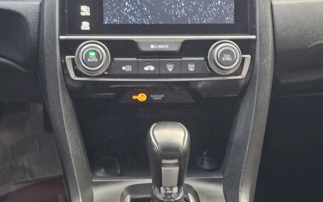 imagem-https://www.socarrao.com.br/sc-vehicle-images-prod/4413526/1792604576294-YTZmMjZjNjEtOTUzMS00MzNkLWFjMjEtZGZiOTFlZjMyOWNiLmpwZw.jpg