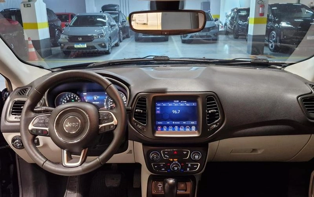 imagem-https://www.socarrao.com.br/sc-vehicle-images-prod/4413592/1792604918623-8544400_7_B_35992d3cce.jpeg