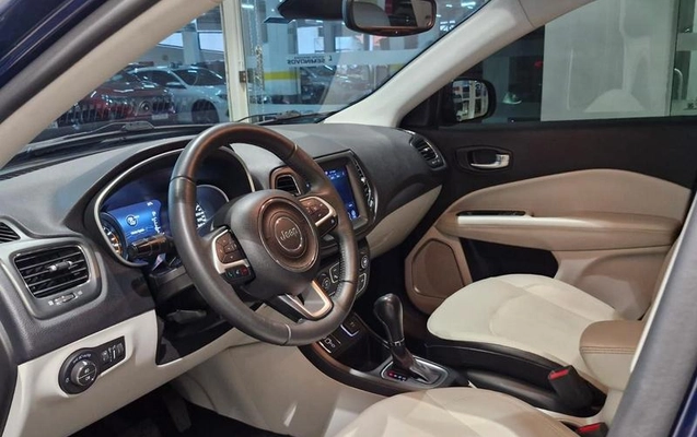 imagem-https://www.socarrao.com.br/sc-vehicle-images-prod/4413592/1792604918624-8544400_7_B_d051732f57.jpeg