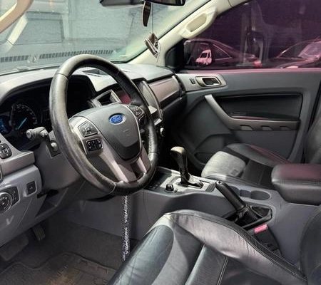 imagem-https://www.socarrao.com.br/sc-vehicle-images-prod/4413662/1792613362884-8592332_7_B_5da2adbb85.jpeg