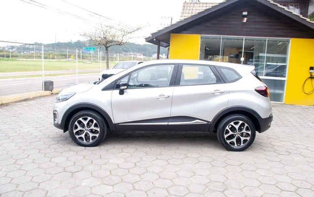 imagem-https://www.socarrao.com.br/sc-vehicle-images-prod/4413666/1792605542582-27e4e6e7265b4c3b93aeb2acd0cf2707_1792604392631.jpg