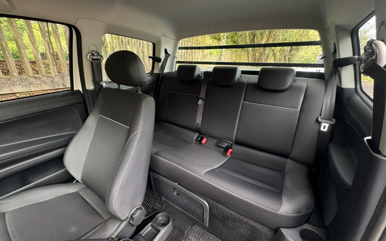 imagem-https://www.socarrao.com.br/sc-vehicle-images-prod/4413694/1792605668200-V2hhdHNBcHAgSW1hZ2UgMjAyNi0xMC0yMSBhdCAxMS4zNi40MSAoMykuanBlZw.jpeg