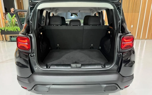 imagem-https://www.socarrao.com.br/sc-vehicle-images-prod/4413710/1792605736856-vehicle_image_1792605540_96f512299d9e2adedeb62c3803f42078.jpeg