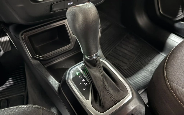 imagem-https://www.socarrao.com.br/sc-vehicle-images-prod/4413710/1792605736883-vehicle_image_1792605559_c171dd69d9b7073c610d308269558908.jpeg