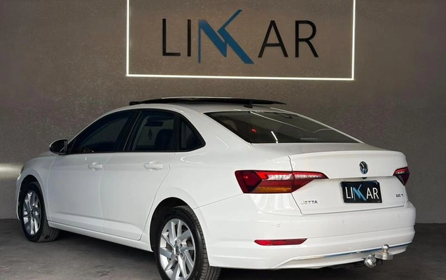 imagem-https://www.socarrao.com.br/sc-vehicle-images-prod/4413730/1792606819156-8581921_10_B_4766be7fcd.jpeg