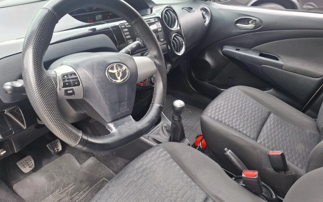 imagem-https://www.socarrao.com.br/sc-vehicle-images-prod/4413739/1792605905111-9_030436.jpg