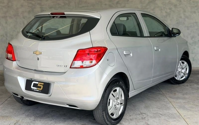 imagem-https://www.socarrao.com.br/sc-vehicle-images-prod/4413752/1792605959901-8592518_13_B_b1cec9f88a.jpeg