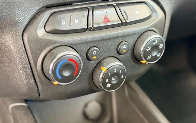 imagem-https://www.socarrao.com.br/sc-vehicle-images-prod/4413752/1792605959907-8592518_8_B_69358b4efe.jpeg