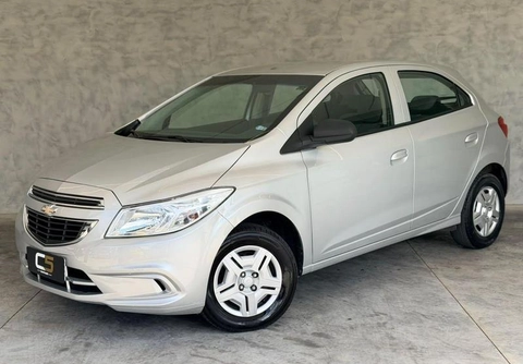 Chevrolet Onix 2015 Prata — foto 1 de 3
