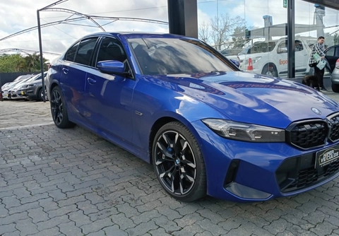 Bmw 330e 2024 Azul — foto 1 de 3