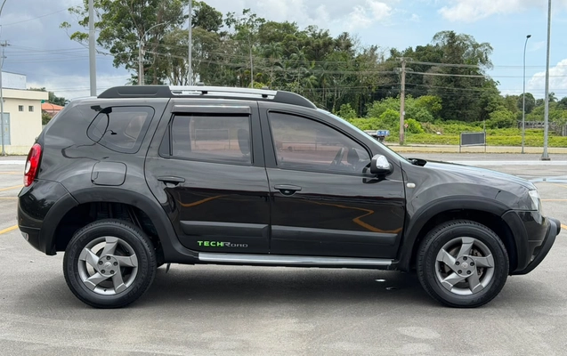 imagem-https://www.socarrao.com.br/sc-vehicle-images-prod/4413755/1792606092738-003_2e108c0061df6bb07e2ac1e18202f6e6.jpg