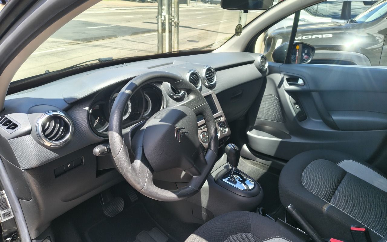 imagem-https://www.socarrao.com.br/sc-vehicle-images-prod/4413760/1792606149485-SU1HXzIwMjYxMDIwXzExNTE0Nzg2MF9IRFIuanBn.jpg