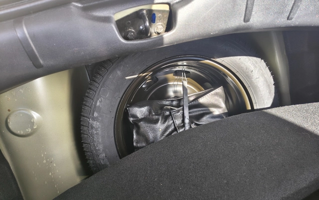 imagem-https://www.socarrao.com.br/sc-vehicle-images-prod/4413760/1792606149889-SU1HXzIwMjYxMDIwXzExNTI0ODU1NV9IRFIuanBn.jpg