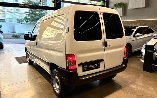 imagem-https://www.socarrao.com.br/sc-vehicle-images-prod/4413762/1792606267881-8592649_3_B_f24aecb5d9.jpeg