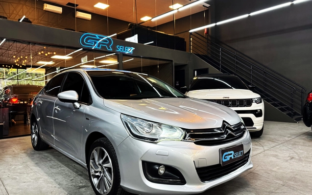 imagem-https://www.socarrao.com.br/sc-vehicle-images-prod/4413811/1792606540501-003_61326663a93adb50e85e5f5dba184982.jpg